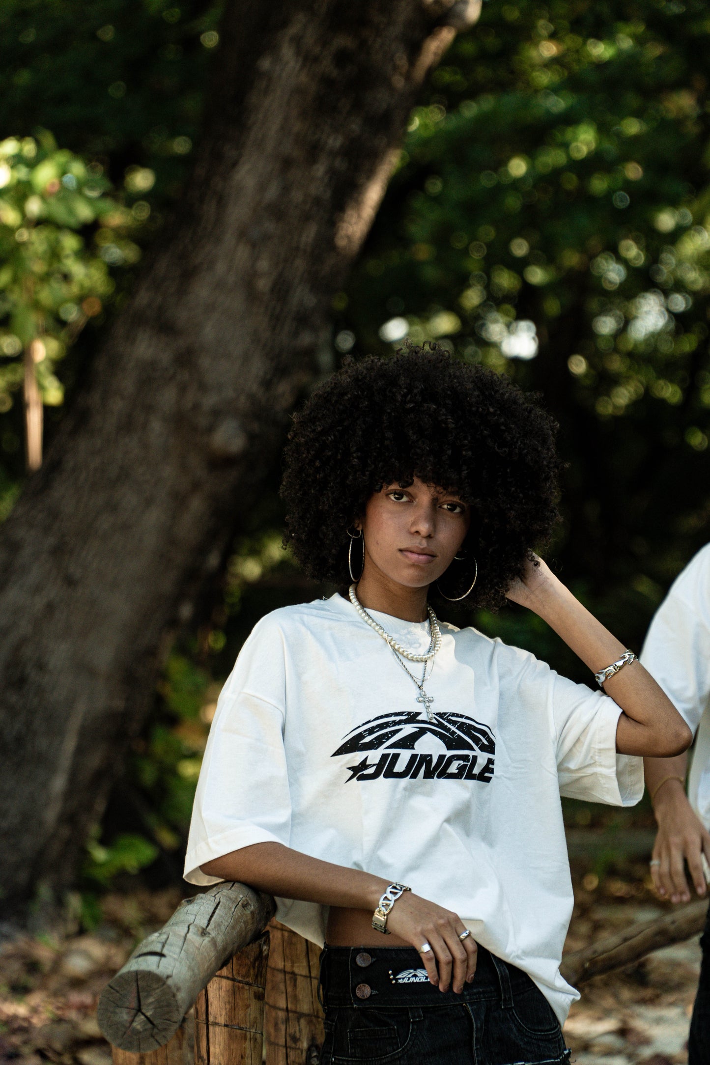 CAMISETA BOXY JUNGLE BIG LOGO'S