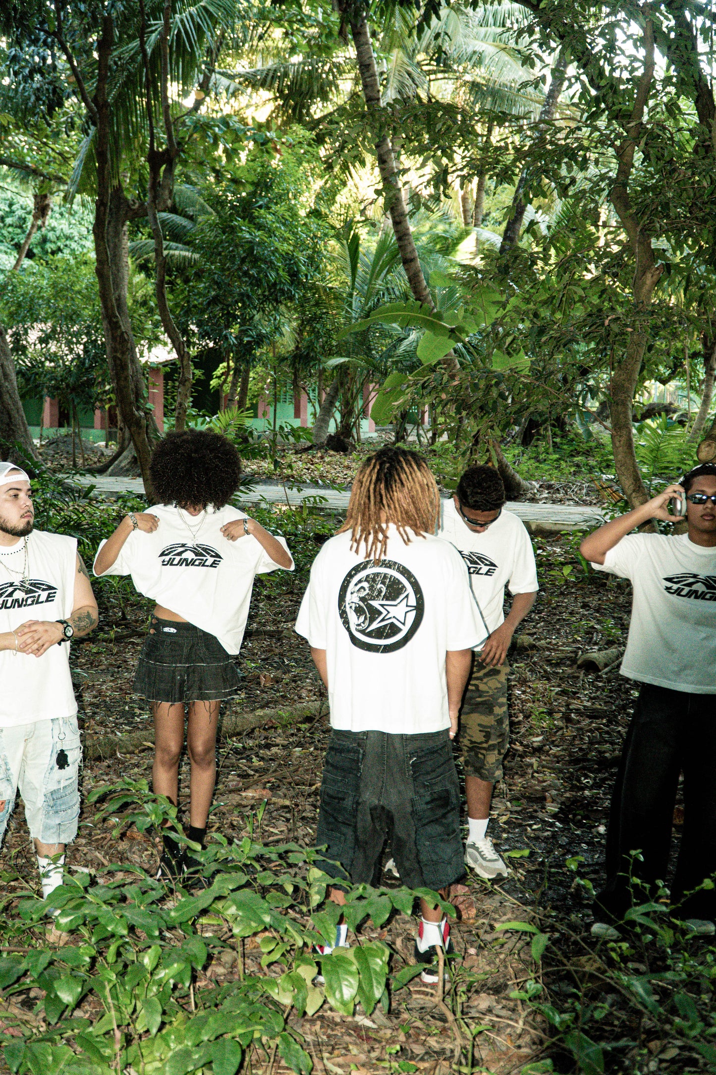 CAMISETA BOXY JUNGLE BIG LOGO'S