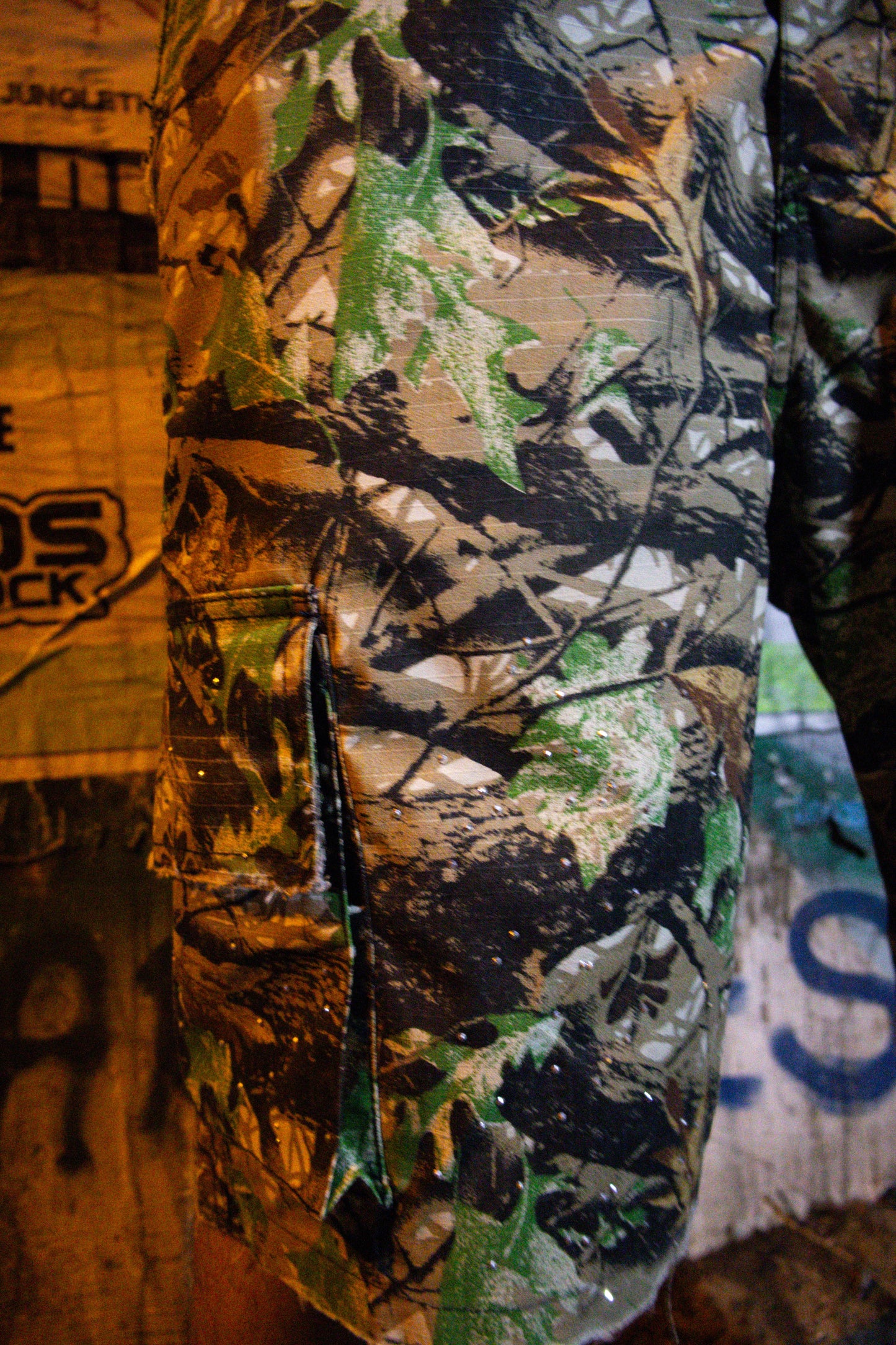 JORTS CARGO VVS DISTRESSED