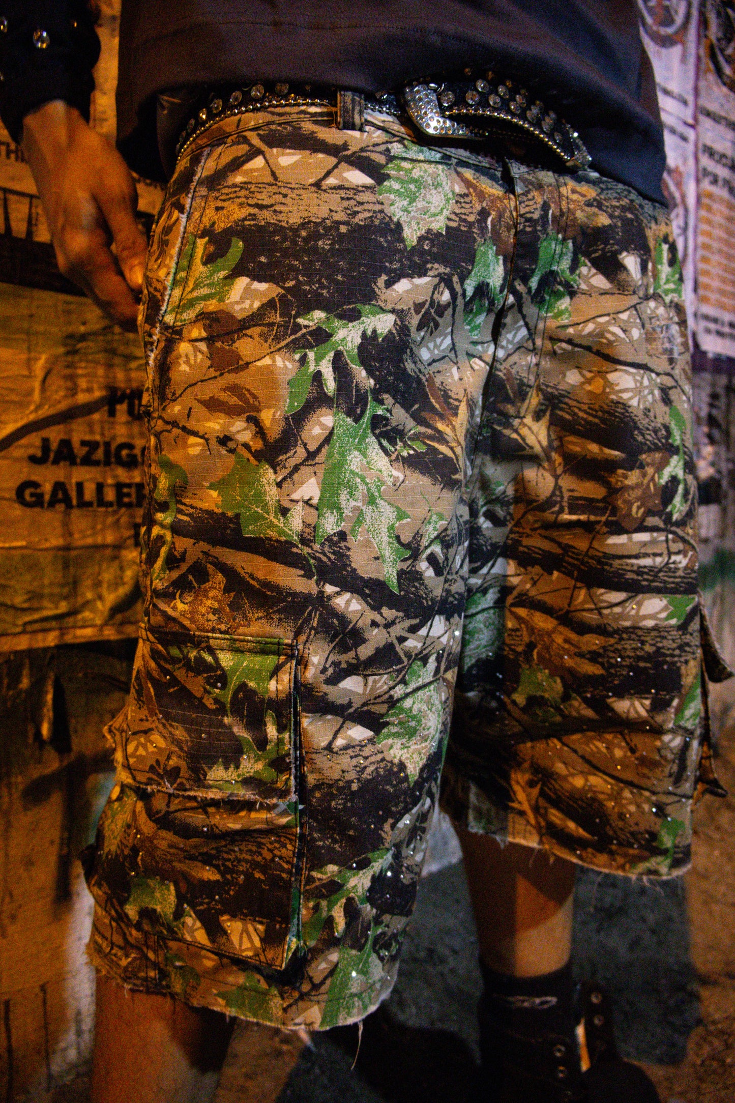 JORTS CARGO VVS DISTRESSED