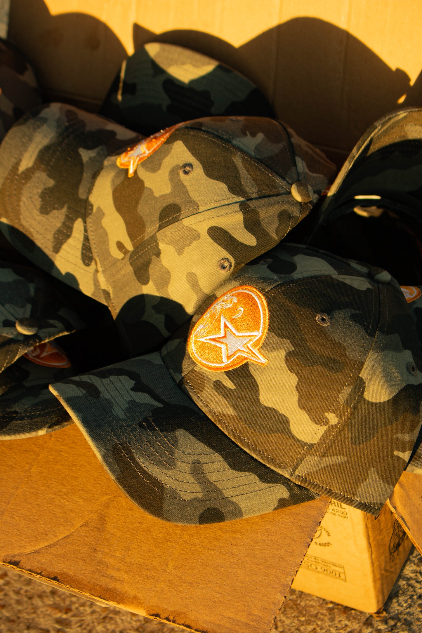 CAP ORANGE CAMMO
