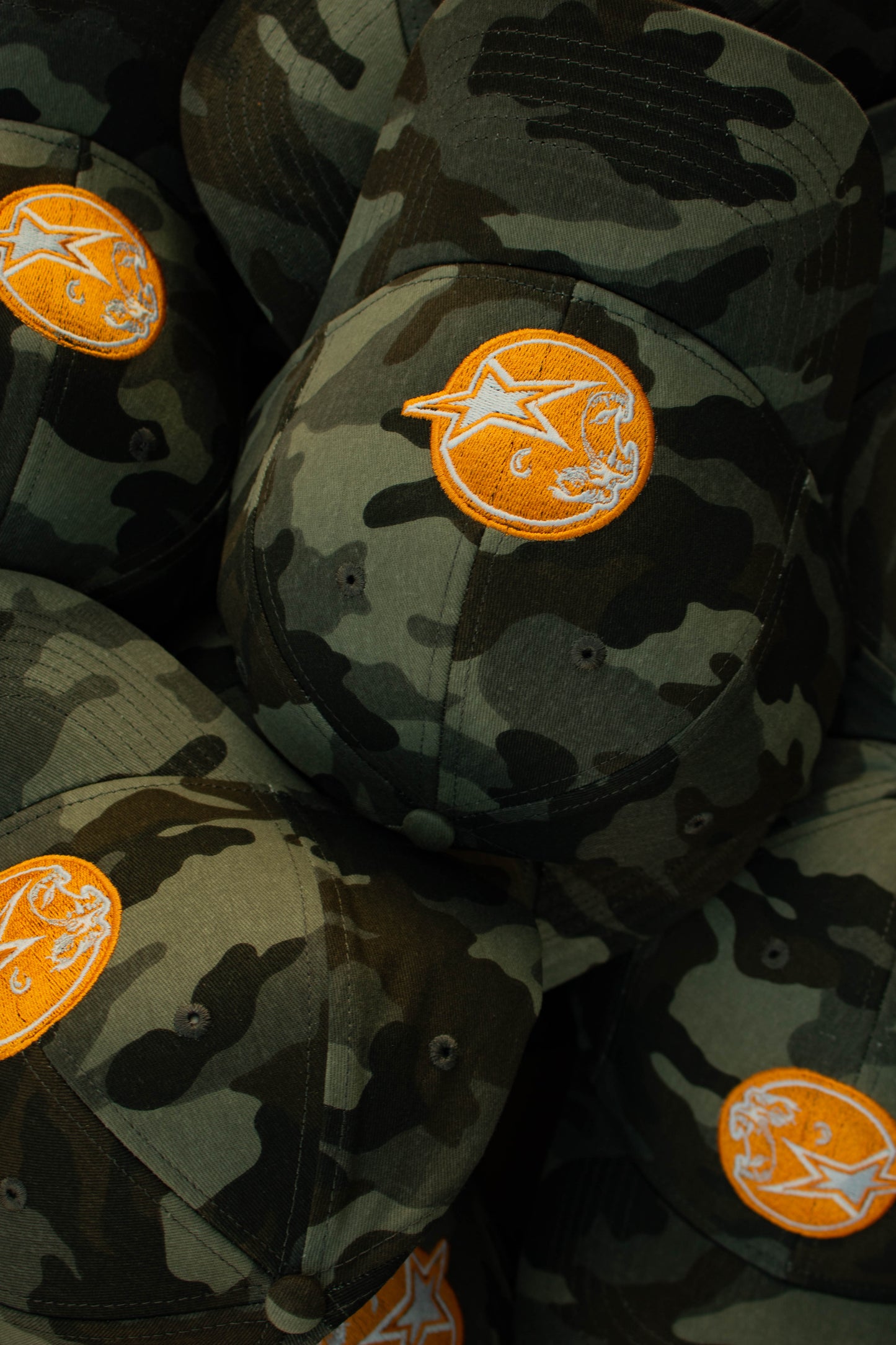 CAP ORANGE CAMMO